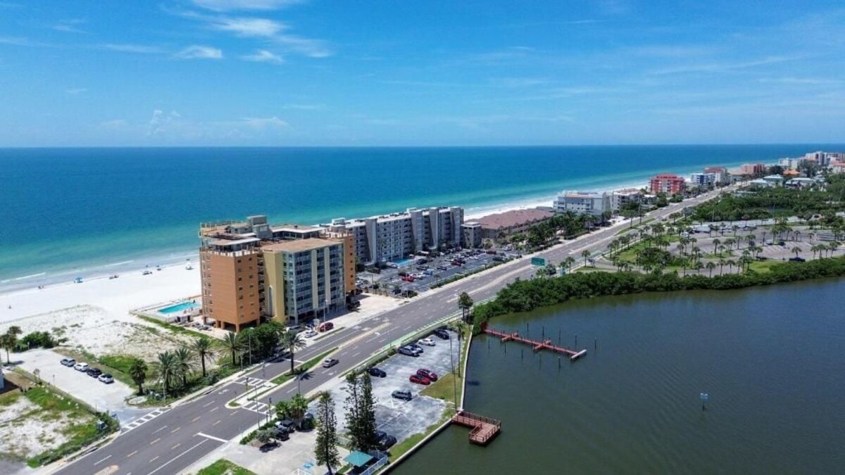 Aerial view of Holiday Villas III, Indian Shores FL